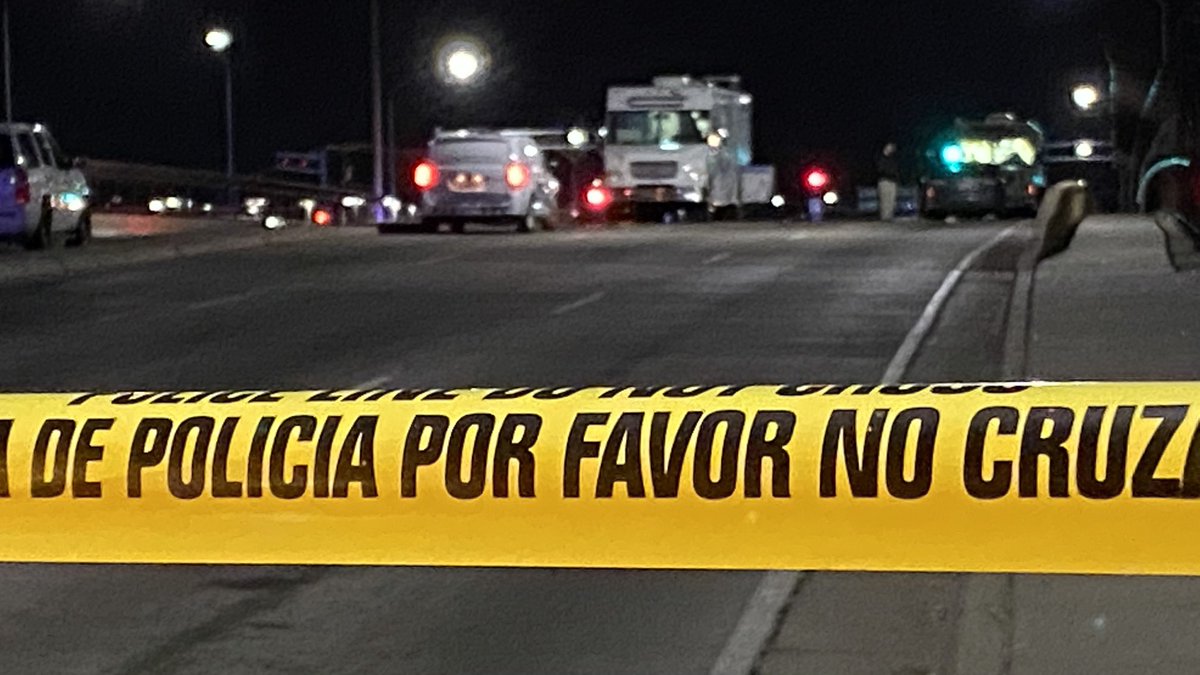 ⁦Multiple victims and one fatality, ⁦@ABQPOLICE⁩ are investigating a shooting scene on the Eubank overpass above I-40.