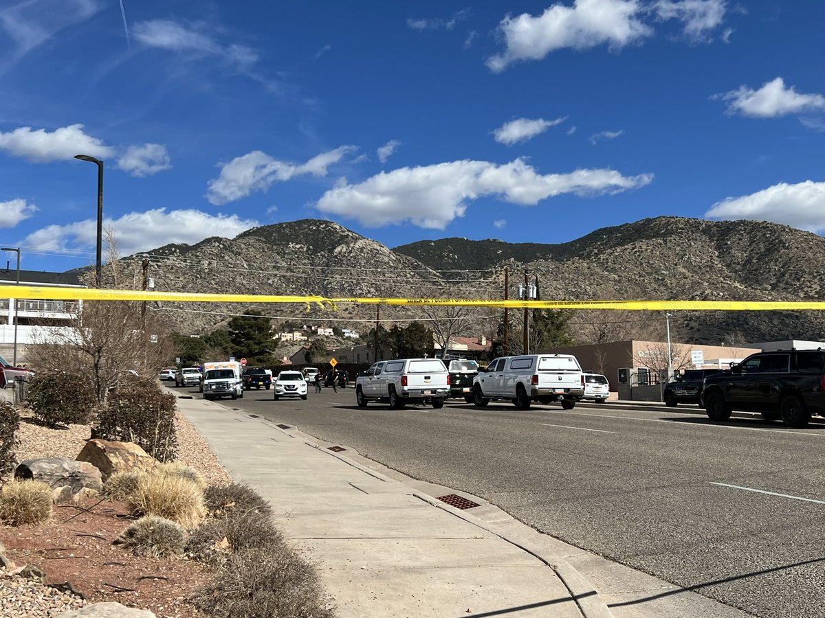 2 Albuquerque PD officers injured in a possible shooting incident near Tramway/Montgomery. Both are expected to be okay. No word yet on if the suspect is still at large